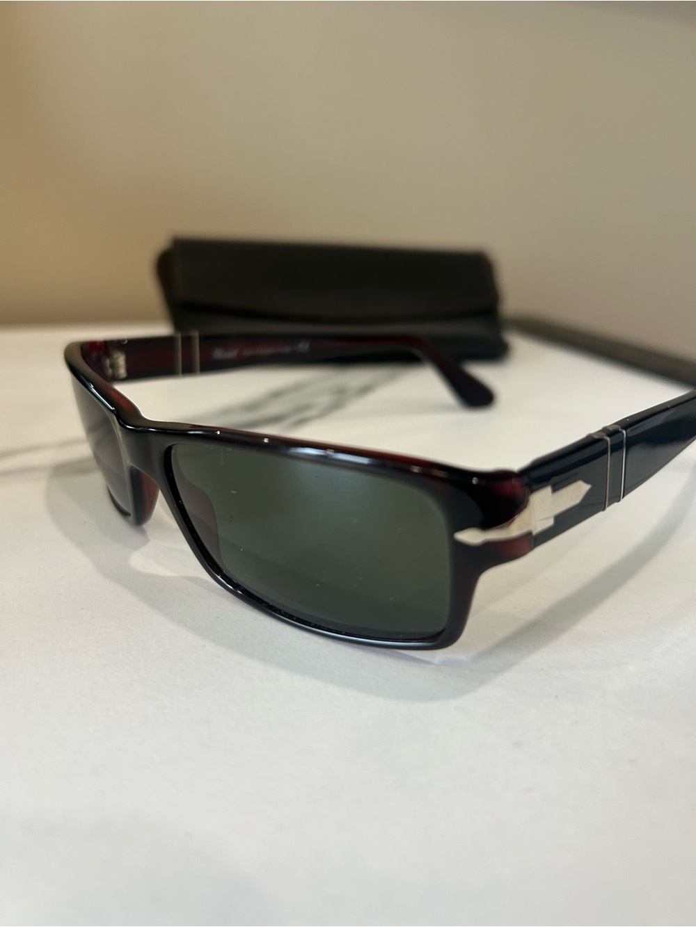 Vintage Persol Burgundy Red Tortoise Green Lens Sunglasses + Case